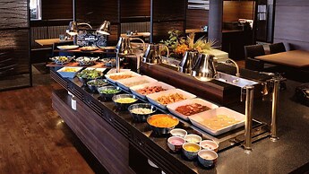 HOTEL MYSTAYS Shin Osaka Conference Center