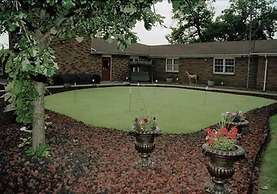Ivy Rose Motor Inn