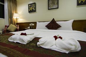 Rose Emerald Hotel
