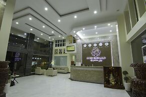 Rose Emerald Hotel