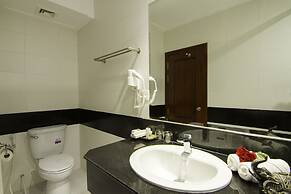 Rose Emerald Hotel