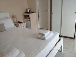 Samothraki Beach Apartments and Suites Hotel