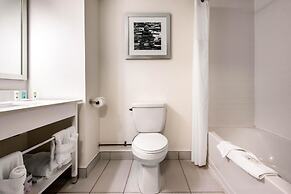 Quality Inn & Conference Centre