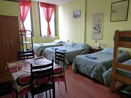 Hostal Blest Gana
