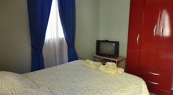 Hostal Blest Gana