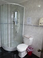 Hostal Blest Gana