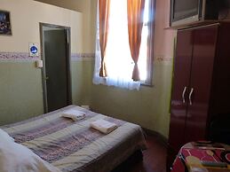 Hostal Blest Gana