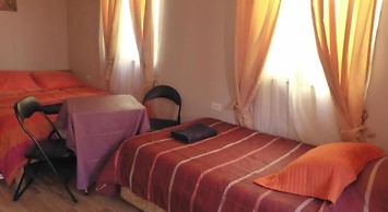 Hostal Blest Gana