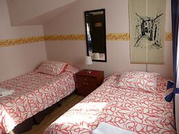 Hostal Blest Gana