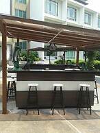 Straits View Hotel