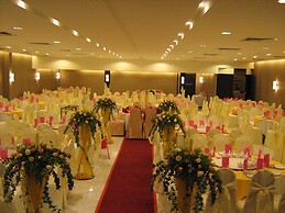 Straits View Hotel