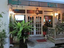 Straits View Hotel