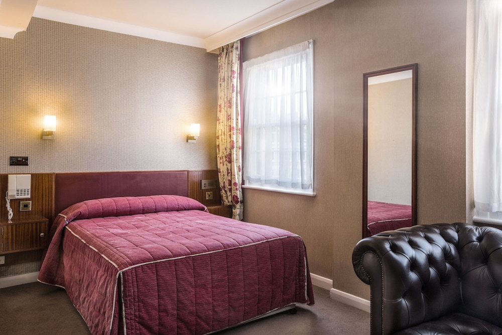 Mitre House Hotel