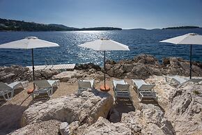 Golden Rays Luxury Apartments