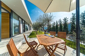 Golden Rays Luxury Apartments