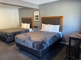 Monashee Lodge