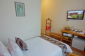 Triumph Hotel