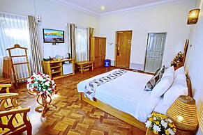 Triumph Hotel