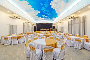 Triumph Hotel