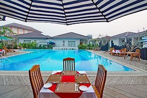 Triumph Hotel