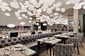 Protea Hotel Fire & Ice by Marriott Pretoria Menlyn