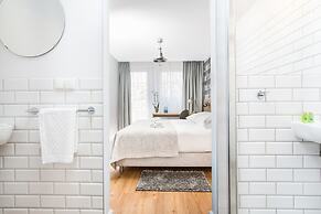 Smart Hotel Garnizon