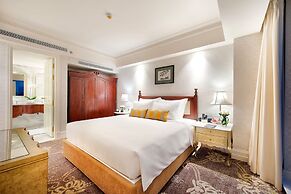 Apricot Hotel