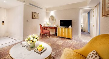 Apricot Hotel
