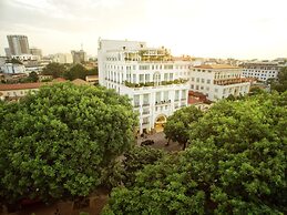 Apricot Hotel