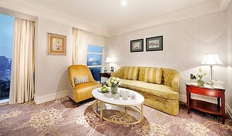 Apricot Hotel