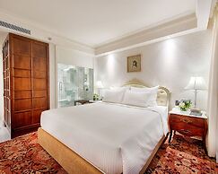 Apricot Hotel