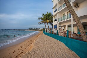 Hikkaduwa Beach Hotel