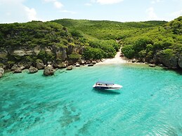 Lagun Blou Resort