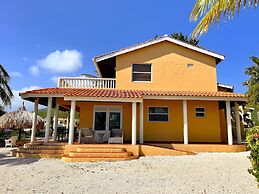 Lagun Blou Resort
