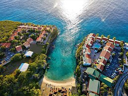 Lagun Blou Resort