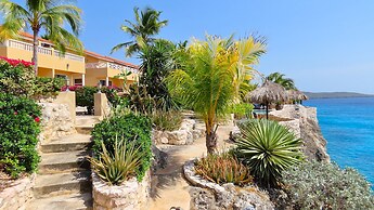 Lagun Blou Resort