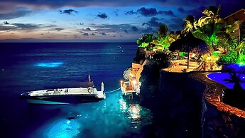 Lagun Blou Resort