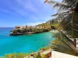 Lagun Blou Resort