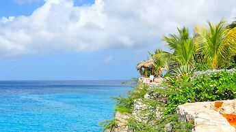 Lagun Blou Resort