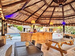 Lagun Blou Resort