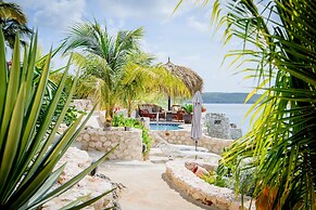 Lagun Blou Resort