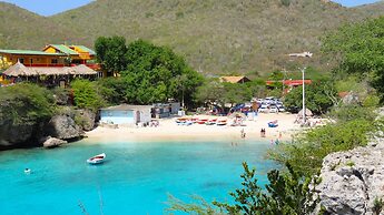 Lagun Blou Resort