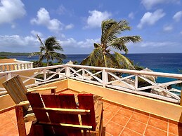Lagun Blou Resort