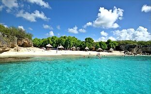 Lagun Blou Resort