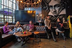 Stayokay Eindhoven - Hostel