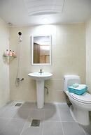 Traum Hotel & Condo