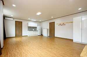 Traum Hotel & Condo
