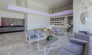 River Rock Hotel
