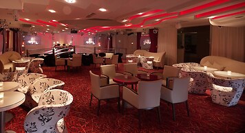 Flamingo Grand Hotel & SPA