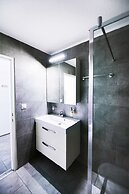 Comfort Apartments by LivingDownTown